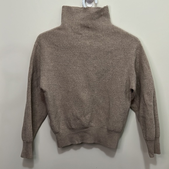 Aritzia Wilfred Rebecca Cropped 100% Wool Sweater Size Small - Picture 11 of 13
